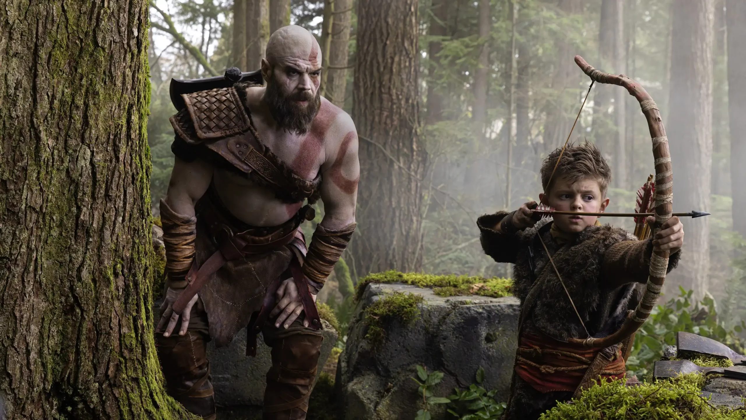 Опубликован первый кадр сериала God of War: Кратос и Атрей в объективе камеры